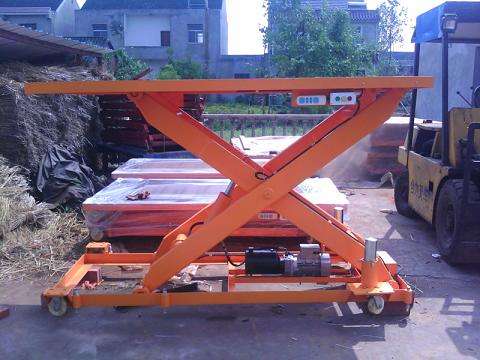 大型液压升降平台(大型液压升降平台图片)